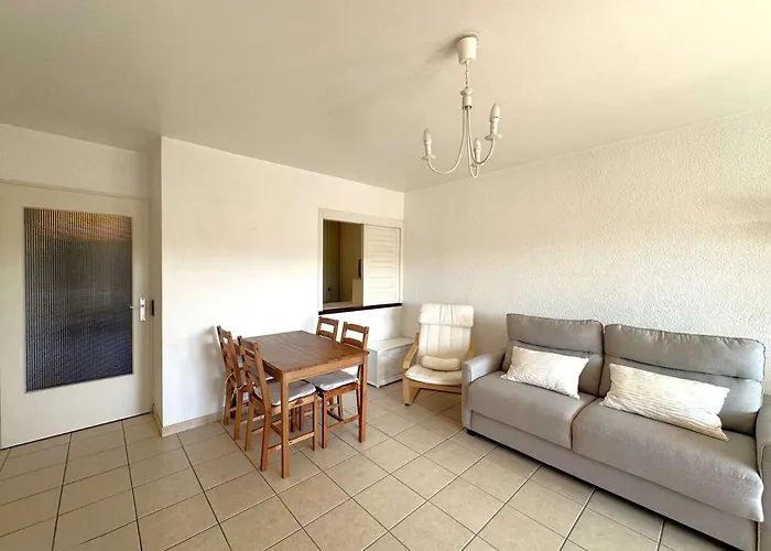 Apartman Hyephi T2 Pour 4 Personnes Dans Avec Piscine - Port Hyères