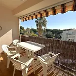 Hyephi T2 Pour 4 Personnes Dans Avec Piscine - Port