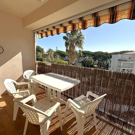 Hyephi T2 Pour 4 Personnes Dans Avec Piscine - Port Apartment Hyeres